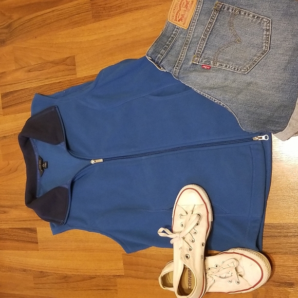 Lands' End Jackets & Blazers - 3/$15 or 5/$25 Lands' End Blue Soft Lightweight Fleece Vest Navy Collar Medium